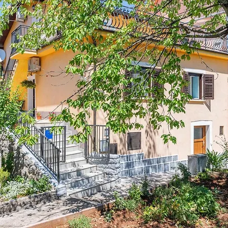 Apartman Knezevic Apartment Opric